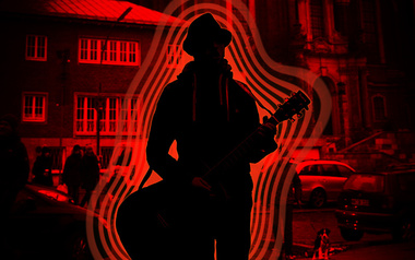 Broken Spider Legs Are Playing Ball Broken Spider Legs Are Playing Ball