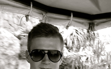 Curious aka Flo R!an Curious aka Flo R!an