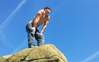 MALL-E-REY MALL-E-REY