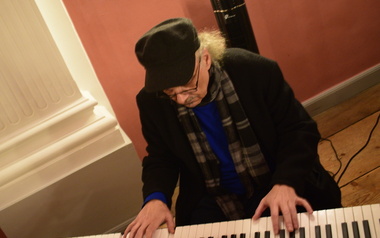 Andreas Mayer Andreas Mayer