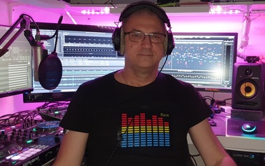 Sound seeks diversity Sound seeks diversity