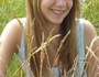 juli_back_girl