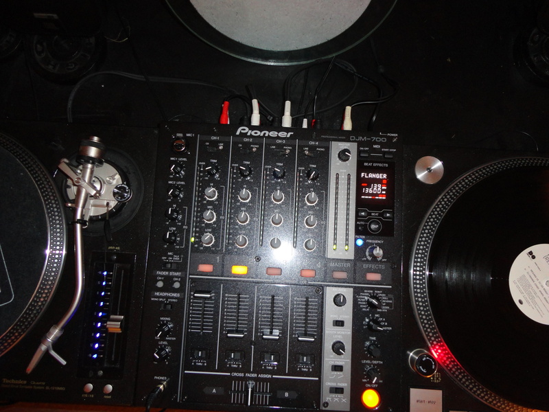 Bacco - Pirates vs. Ravers