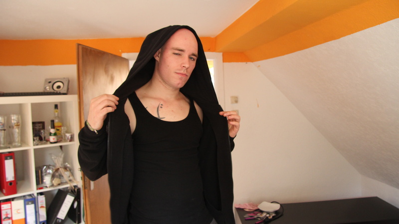 Stoune-X13 - Wer ist das?