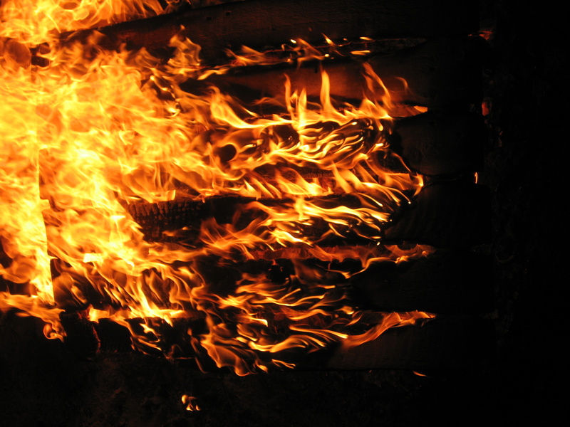 solotom - The burning door