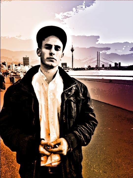 KaptainO - " Boom"  Kaptain O  feat Tune