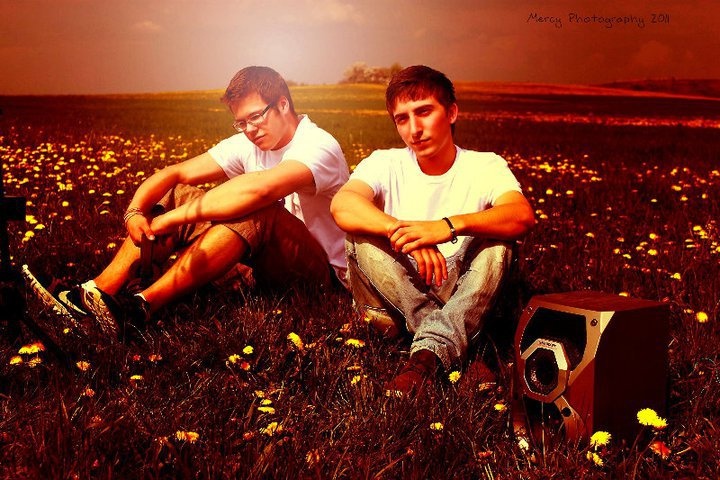 Seprowling & Julo - Dollar in der Tasche