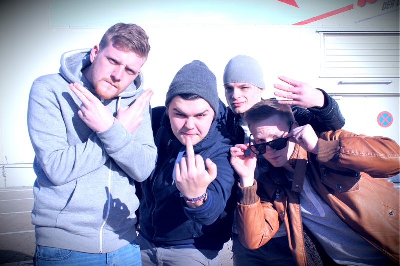 Exclusive - plusVIER - Weltuntergang