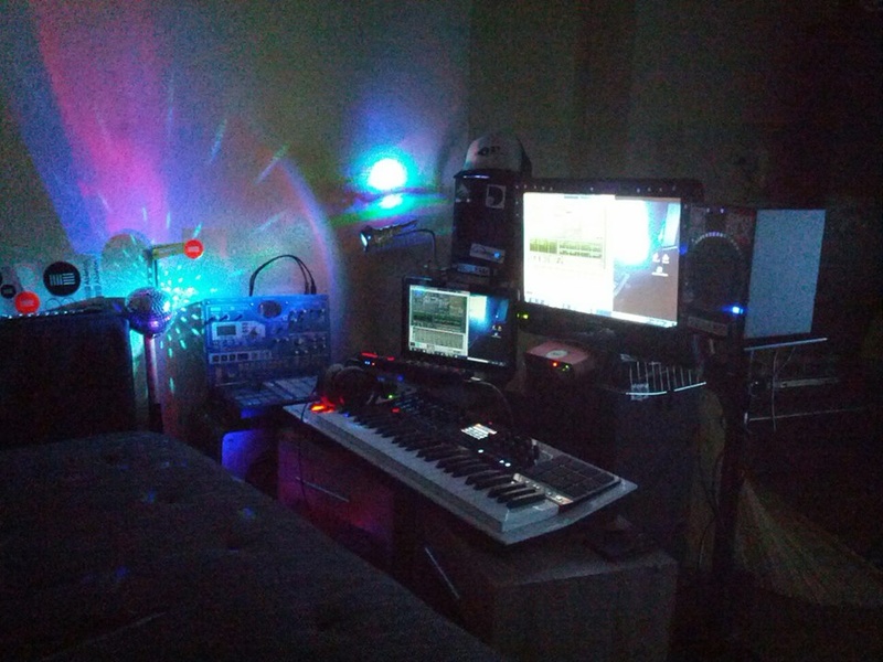 ..ER.. - ..ERictronicER..