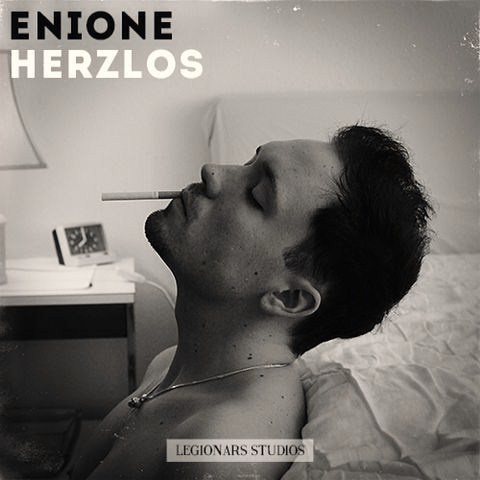 ENIONE - HERZLOS