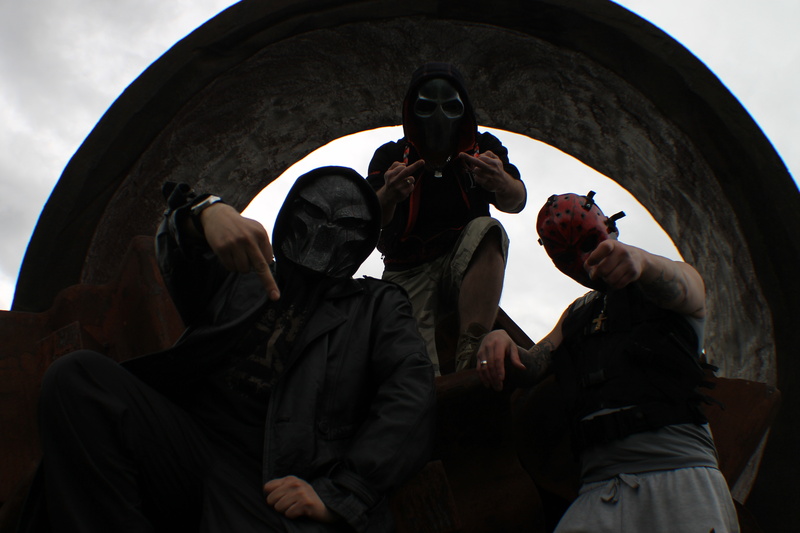 HeartCut - Anonymus Judges (Heart Cut,Black Cybot,Red Scare) - Infiziert (FREEDOWNLOAD)