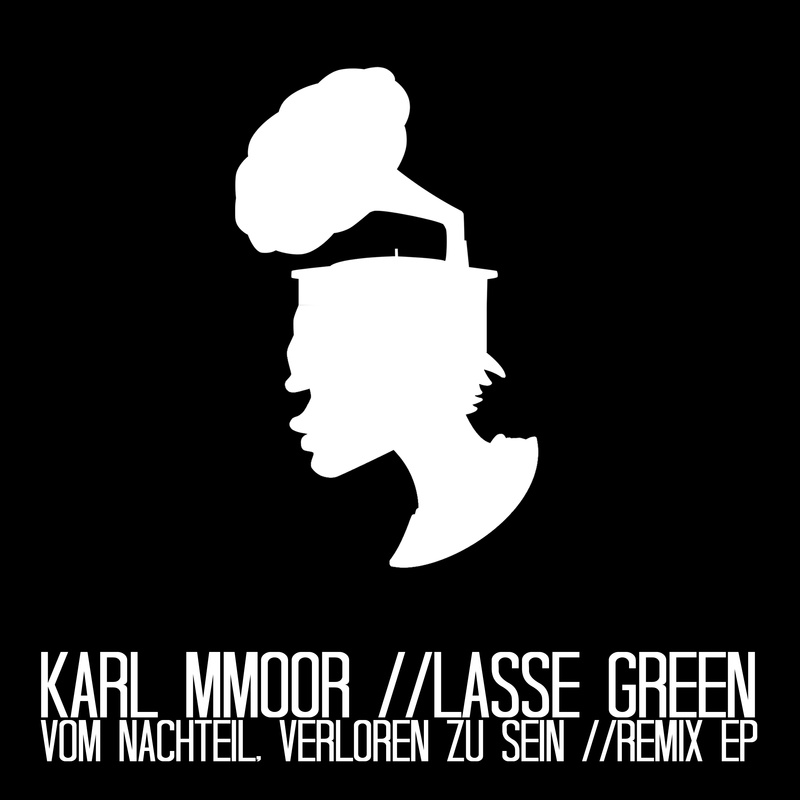 Karl Mmoor und Lasse Green - alte bettdecke hellblau
