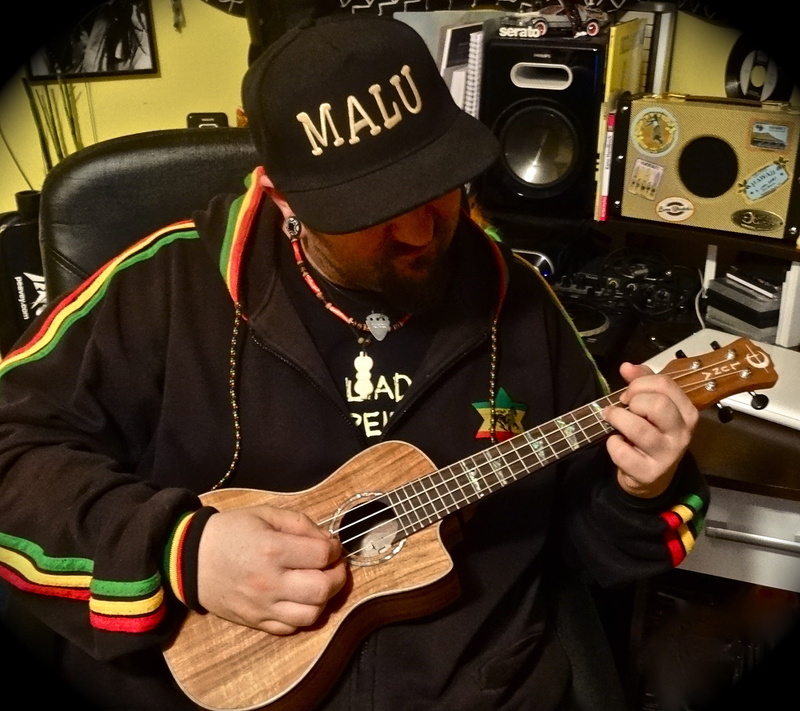 Malu.Muzic - Linstead Market (3 Ukuleles & 2 Drums)