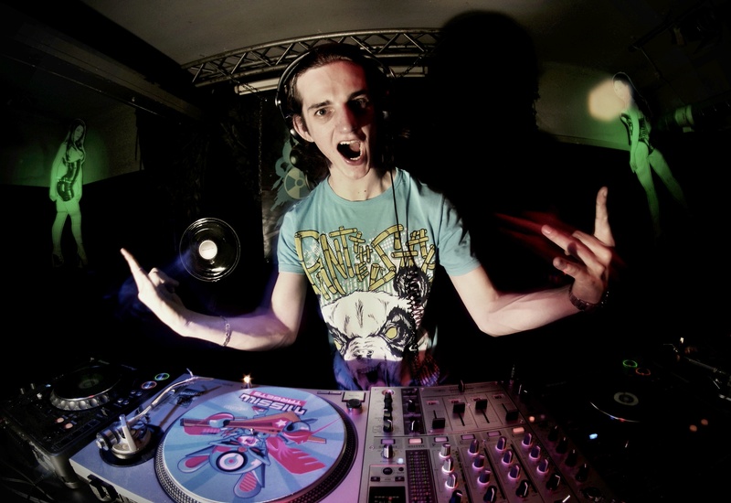 Charles Philly - BÄM – Dubstep