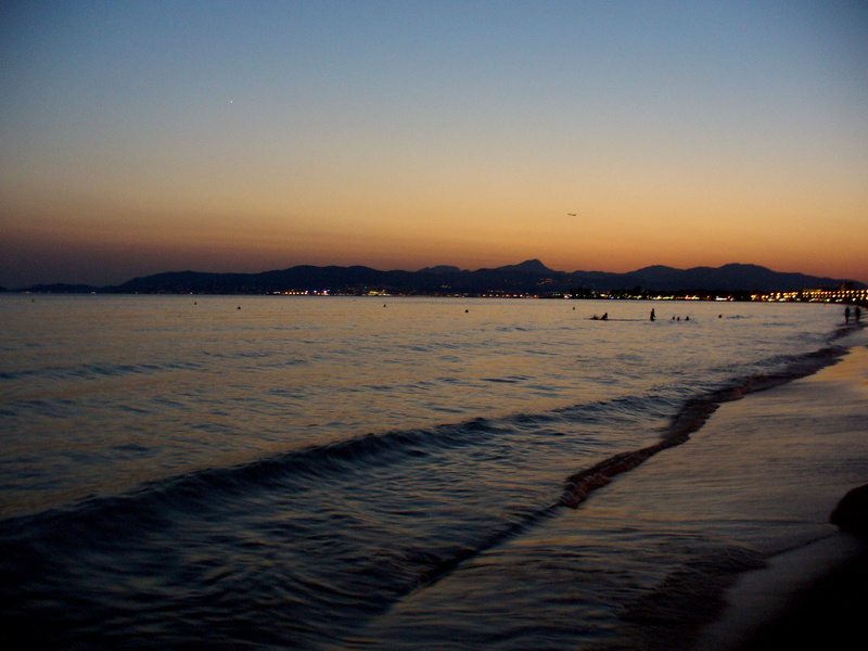 Decibel Project - Down the beach