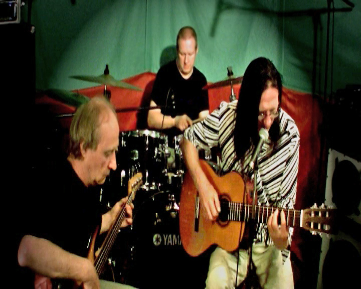 THE MUSTHAVES - WIE EIN KREIS