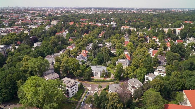 empariyon - flug über niederschönhausen