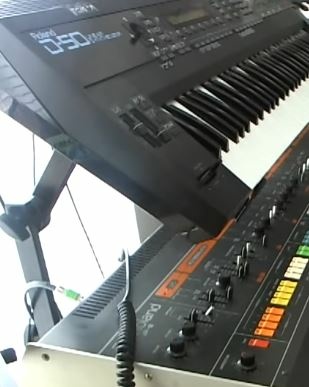 zeitgleichvier - thesynthfreq