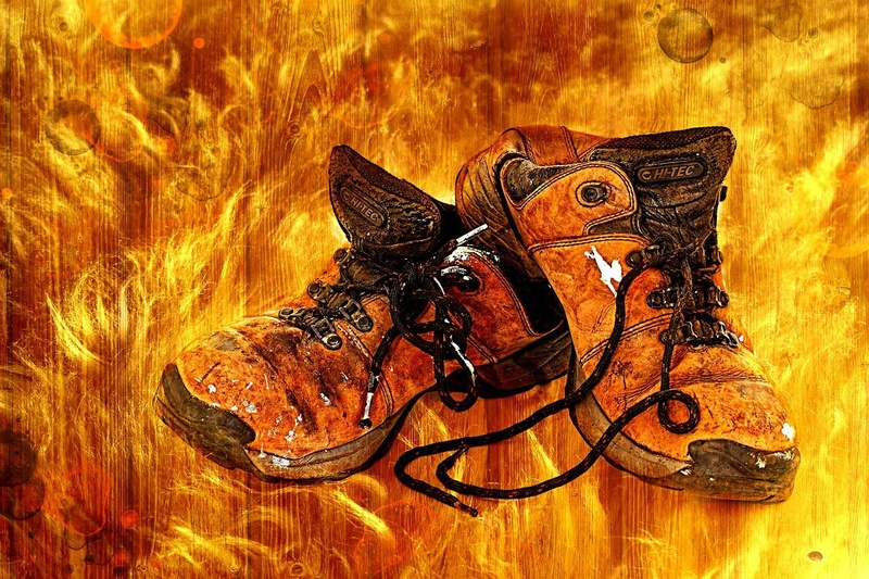 LIONWOLF - Mike 2009-walking never in your Shoes