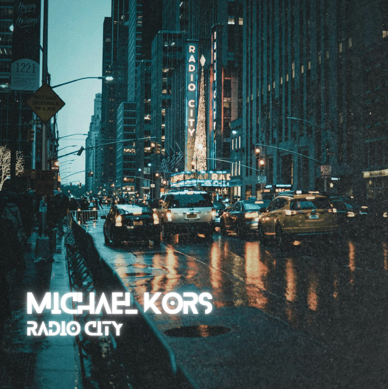 Michael Kors - Fly Around