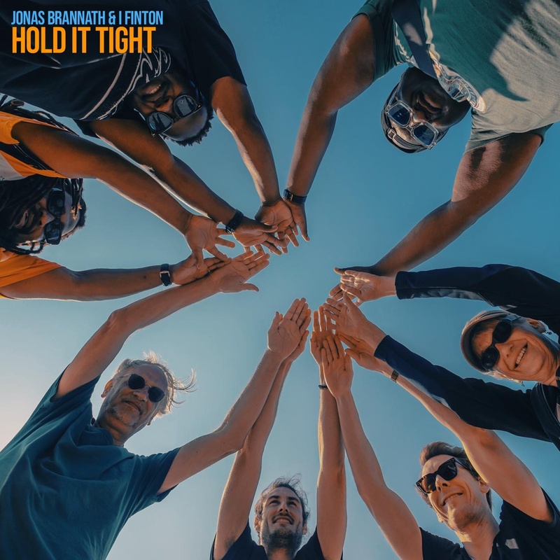 Jonas Brannath - Hold It Tight (feat. I Finton)