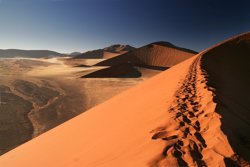 Jomisee - THE WIND FROM NAMIBIA (OUTRO)