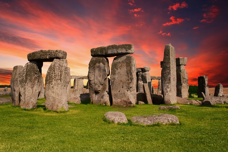 Jomisee - THE STONES OF AVEBURY